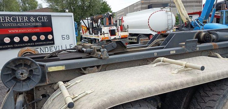 MAN TGS 35,400 AVEC BRAS AMPLIROLL MARREL – PTAC 32 TONNES – DIESEL – 315197 KMS BLANC CG-698-KD