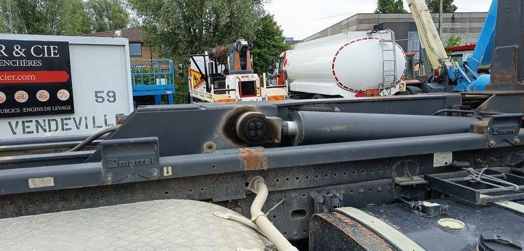 MAN TGS 35,400 AVEC BRAS AMPLIROLL MARREL – PTAC 32 TONNES – DIESEL – 315197 KMS BLANC CG-698-KD