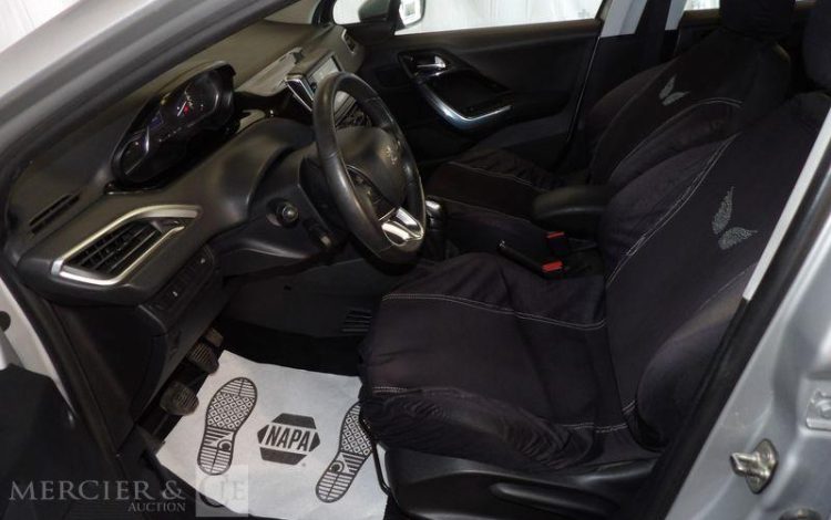 PEUGEOT 208 GENERATION-I 1.4 HDI 70CH ALLURE GRIS CQ-519-NL