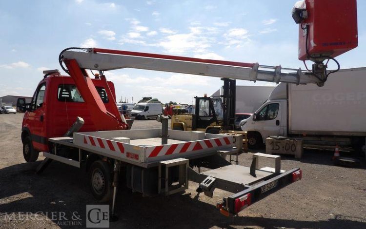 MULTITEL DAILY  AVEC NACELLE 166 MULTITEL ROUGE DB-546-LQ