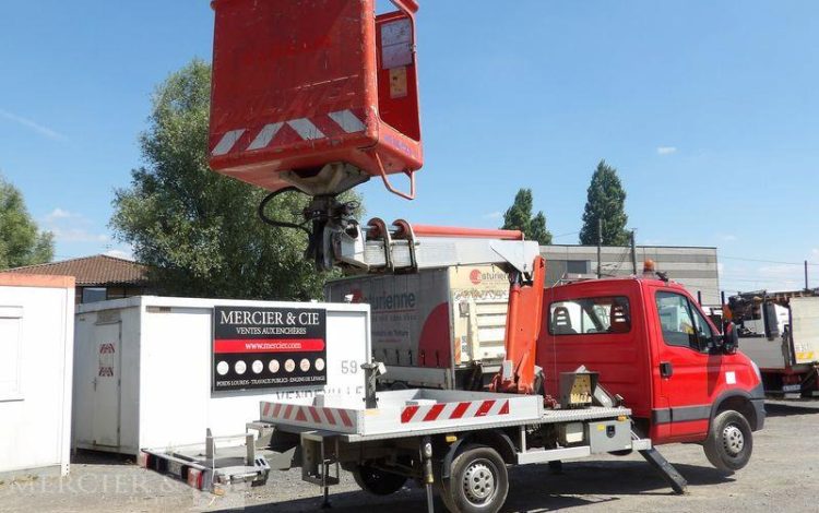 MULTITEL DAILY  AVEC NACELLE 166 MULTITEL ROUGE DB-546-LQ