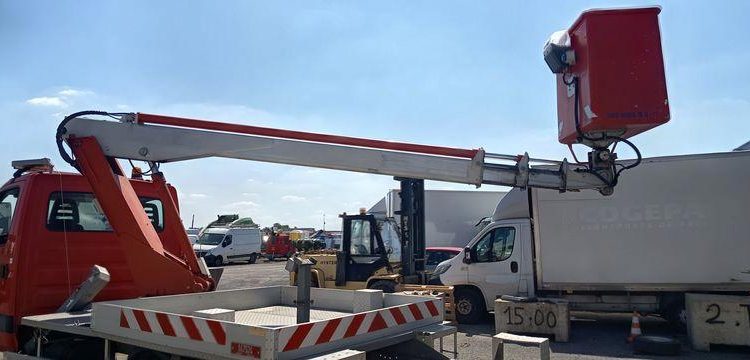 MULTITEL DAILY  AVEC NACELLE 166 MULTITEL ROUGE DB-546-LQ