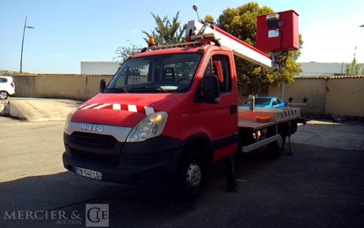 MULTITEL 35S11 NACELLE SUR VL MULTITEL 160 ALU/DS 16M 3767H ROUGE DB-646-LQ