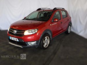 DACIA SANDERO STEPWAY 1.5 DCI 90CH PRESTIGE ROUGE DD-742-NE
