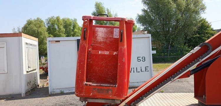NISSAN CABSTAR  AVEC NACELLE TOPY11 FRANCE ELEVATEUR 12M – DIESEL – 1501 HEURES – ROUGE DL-099-HA