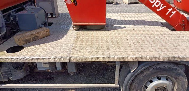 NISSAN CABSTAR  AVEC NACELLE TOPY11 FRANCE ELEVATEUR 12M – DIESEL – 1501 HEURES – ROUGE DL-099-HA