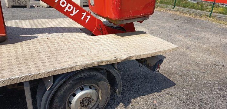 NISSAN CABSTAR  AVEC NACELLE TOPY11 FRANCE ELEVATEUR 12M – DIESEL – 1501 HEURES – ROUGE DL-099-HA