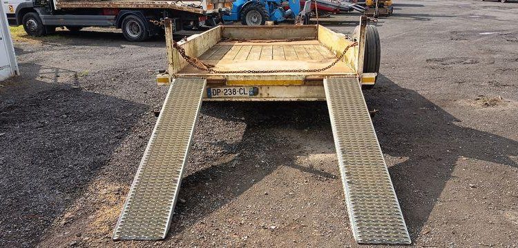 GOURDON REMORQUE PORTE ENGIN PE6000 2 ESSIEUX – PTAC : 6 TONNES – ANNEE 2015  DP-238-CL
