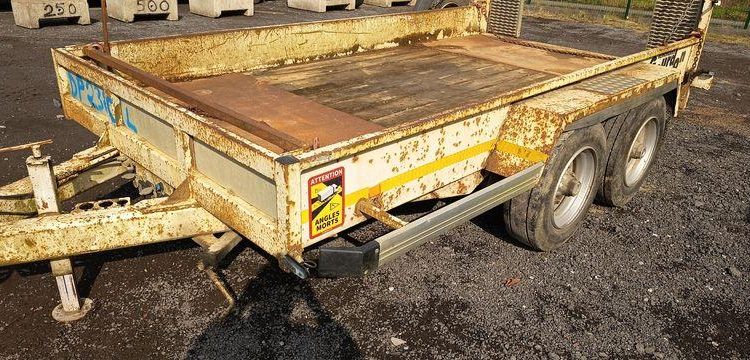 GOURDON REMORQUE PORTE ENGIN PE6000 2 ESSIEUX – PTAC : 6 TONNES – ANNEE 2015  DP-238-CL