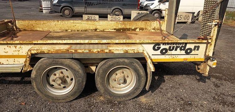 GOURDON REMORQUE PORTE ENGIN PE6000 2 ESSIEUX – PTAC : 6 TONNES – ANNEE 2015  DP-238-CL