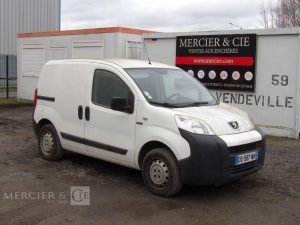 PEUGEOT BIPPER 1,3 HDI FAP BLUE LION 75CV – DIESEL – 107149 KMS – ANNEE 2015 BLANC DS-587-MH