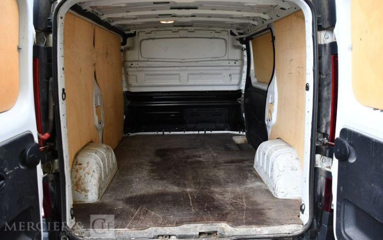 RENAULT TRAFIC L1H1 1000 1.6 DCI 90 CONFORT BLANC DW-099-WD
