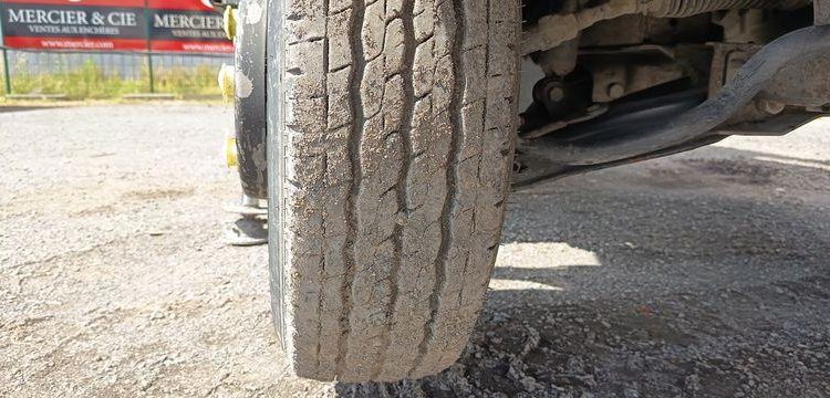 NISSAN CABSTAR NT400 32,12  AVEC NACELLE TIME ETL30 – 10 M – DIESEL – 2106 HEURES BLANC DW-708-LM