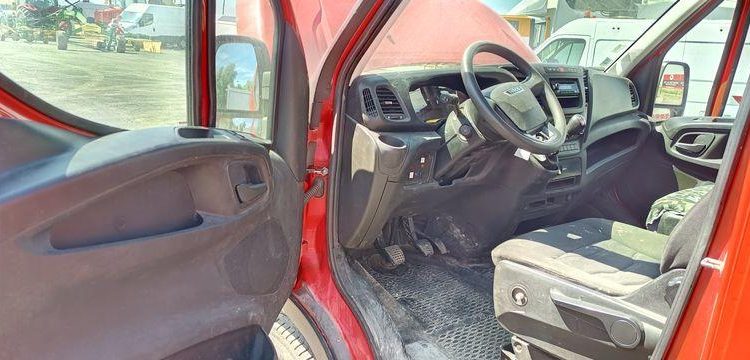 MULTITEL DAILY  AVEC NACELLE MULTITEL MX170 –  17 M -DIESEL –  4217 HEURES – 80787 KMS – ROUGE DZ-851-XJ
