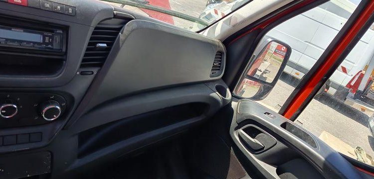 MULTITEL DAILY  AVEC NACELLE MULTITEL MX170 –  17 M -DIESEL –  4217 HEURES – 80787 KMS – ROUGE DZ-851-XJ