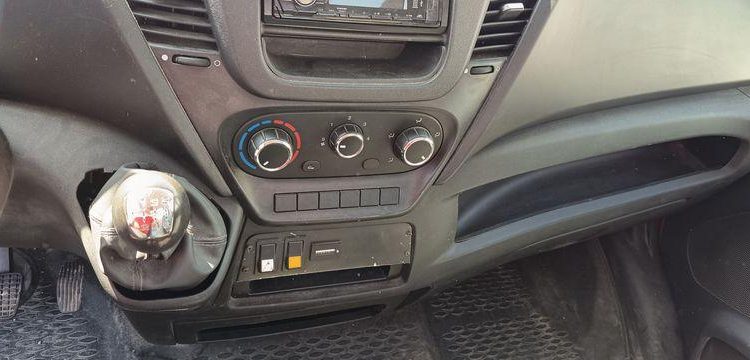 MULTITEL DAILY  AVEC NACELLE MULTITEL MX170 –  17 M -DIESEL –  4217 HEURES – 80787 KMS – ROUGE DZ-851-XJ