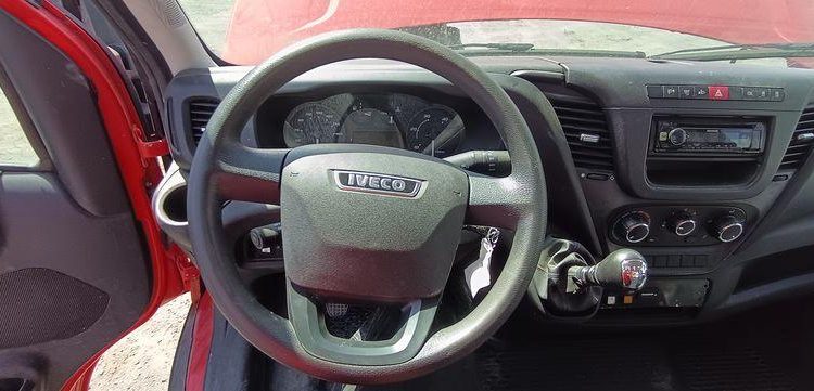 MULTITEL DAILY  AVEC NACELLE MULTITEL MX170 –  17 M -DIESEL –  4217 HEURES – 80787 KMS – ROUGE DZ-851-XJ