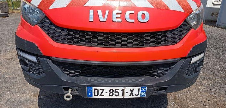 MULTITEL DAILY  AVEC NACELLE MULTITEL MX170 –  17 M -DIESEL –  4217 HEURES – 80787 KMS – ROUGE DZ-851-XJ