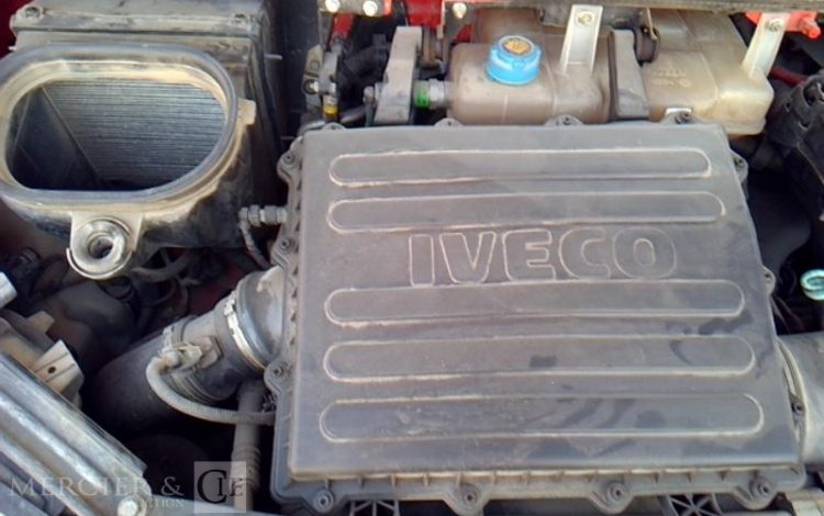 IVECO 35-130 BENNE SIMPLE CABINE COFFRE ROUGE EF-500-JA