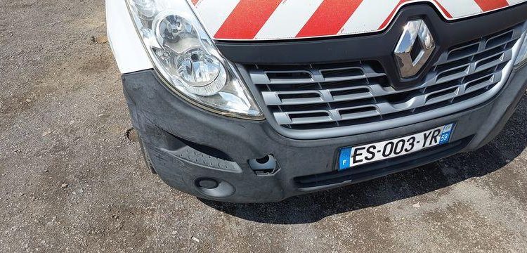 RENAULT MASTER 3 PHASE 2 2,3DCI 16V 130 CV AVEC NACELLE KLUBB K32 – DIESEL – 1261 HEURES BLANC ES-003-YR