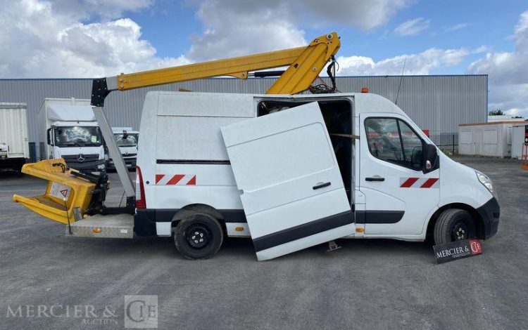 RENAULT MASTER 3 PHASE 2 2,3DCI 16V 130CV AVEC NACELLE KLUBB K32 – 10 M – 66014 KMS – BLANC ES-866-YQ