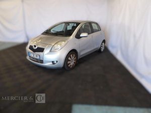 TOYOTA YARIS 1.3 VVTI 85CH NAVIMEDIA GRIS ET-761-HF