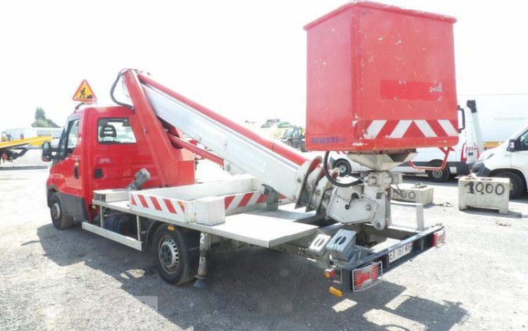 MULTITEL DAILY  AVEC NACELLE MULTITEL MT202 – 20M – DIESEL – 1203 HEURES – 45844 KMS – ROUGE EX-161-WS