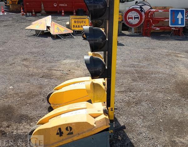 LOT DE 2 FEUX DE CHANTIER  FC1