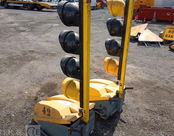 LOT DE 2 FEUX DE CHANTIER  FC1