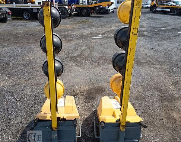 LOT DE 2 FEUX DE CHANTIER  FC1
