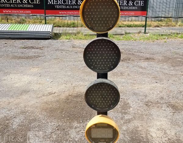LOT DE 2 FEUX DE CHANTIER  FC1