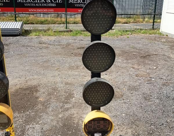 LOT DE 2 FEUX DE CHANTIER  FC1