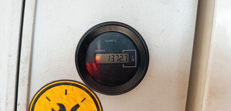 RENAULT MASTER 3 PHASE 2 2,3DCI 16V 130CV AVEC NACELLE KLUBB K26 – 11 M  – 1370 HEURES – BLANC FE-658-BJ