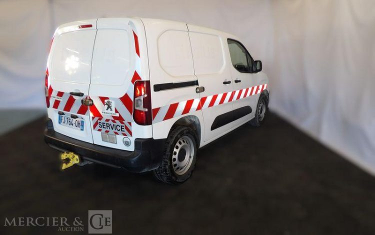 PEUGEOT PARTNER STANDARD GRIP 100  FJ-764-QH