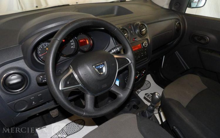 DACIA LODGY 1.5 BLUEDCI 95CH ESSENTIEL BLANC FN-885-XE