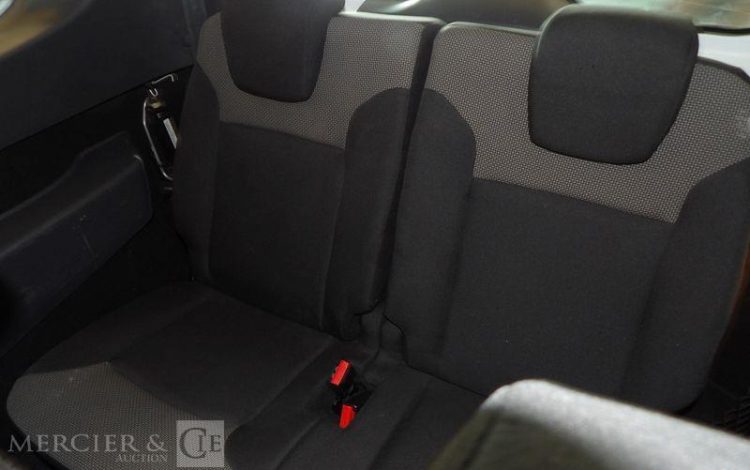 DACIA LODGY 1.5 BLUEDCI 95CH ESSENTIEL BLANC FN-885-XE