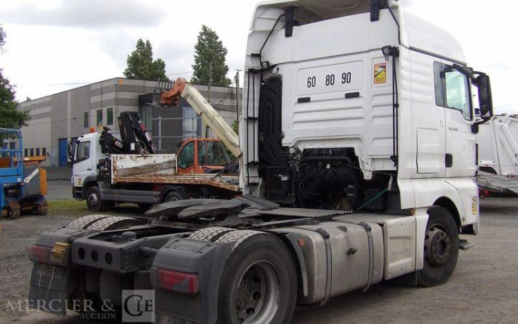 MAN TGX 18.510 4×2 BL SA PTRA 44 TONNES – 320185 KMS – ANNEE 2020 BLANC FQ-692-SJ