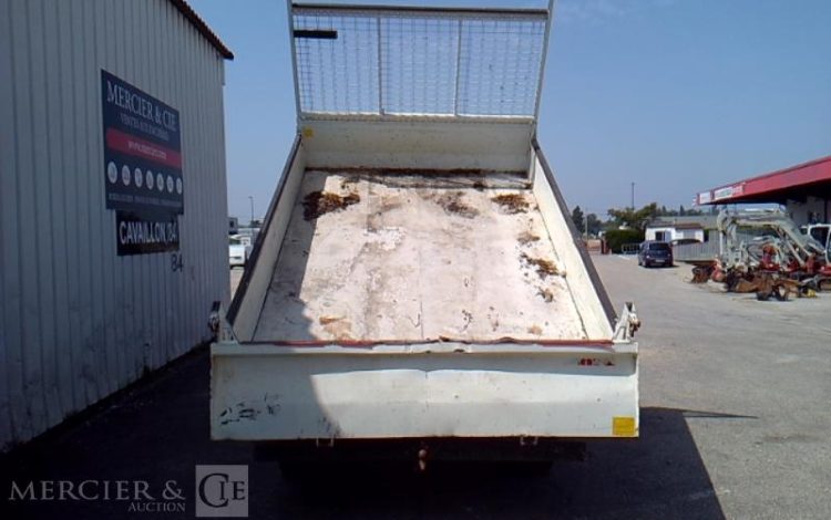 IVECO 35-160 BENNE SIMPLE CABINE COFFRE BLANC FT-601-CV
