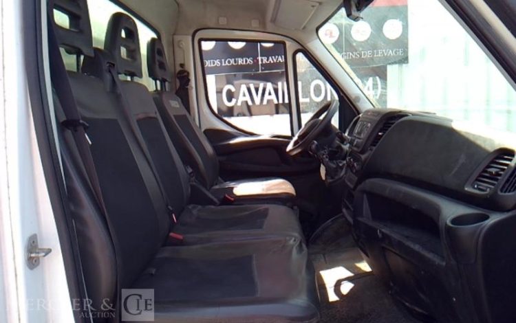 IVECO 35-160 BENNE SIMPLE CABINE COFFRE BLANC FT-601-CV