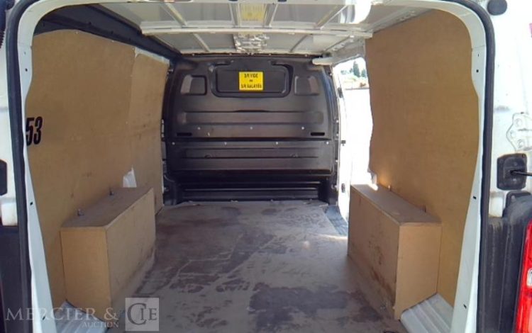 CITROEN E-JUMPY 75KWH BLANC FY-515-XQ