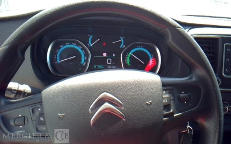 CITROEN E-JUMPY 75KWH BLANC FY-515-XQ