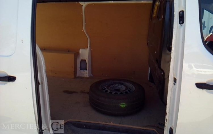 CITROEN E-JUMPY 75KWH BLANC FY-644-XQ