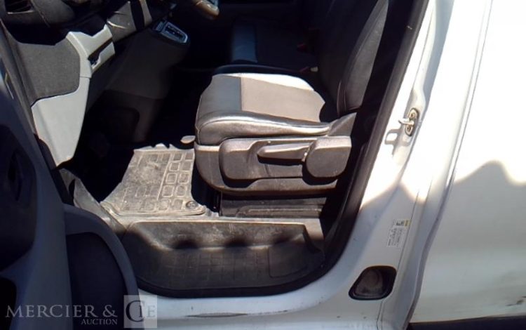 CITROEN E-JUMPY 75KWH BLANC FY-763-ZR