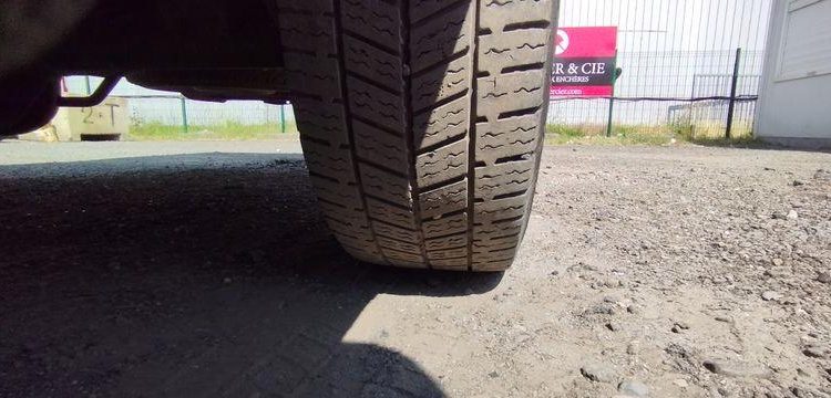 IVECO DAILY 6 FOURGON 35S14 2,3 D 16V 136CV – DIESEL – 77481 KMS – ANNEE 2022 BLANC GF-317-PX