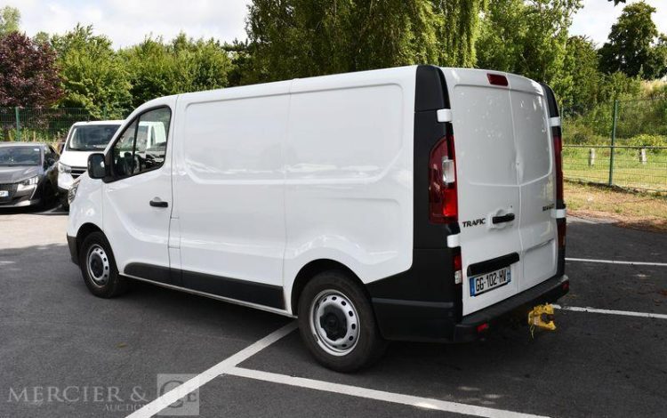 RENAULT TRAFIC L1H1 1200 BLUEDCI 150 GRAND CONFORT BLANC GG-102-HV