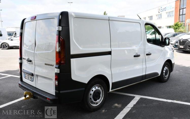 RENAULT TRAFIC L1H1 1200 BLUEDCI 150 GRAND CONFORT BLANC GG-102-HV