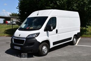 PEUGEOT BOXER 335 2.2 BLUEHDI 165 L2H2 ASPHALT BLANC GP-811-QG