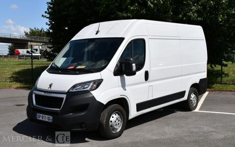 PEUGEOT BOXER 335 2.2 BLUEHDI 165 L2H2 ASPHALT BLANC GP-811-QG