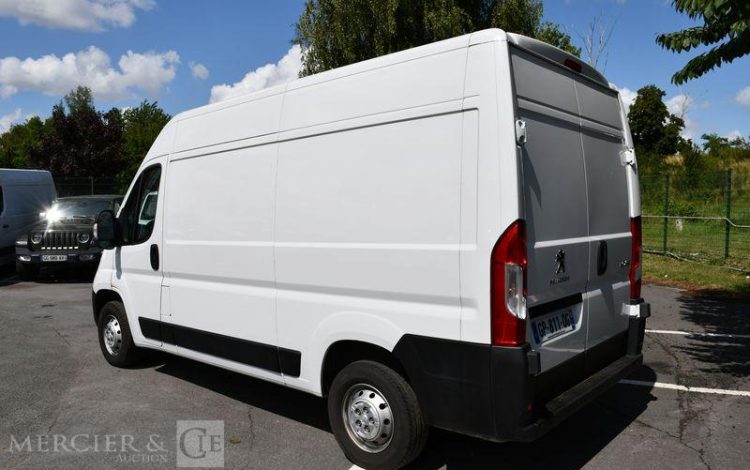 PEUGEOT BOXER 335 2.2 BLUEHDI 165 L2H2 ASPHALT BLANC GP-811-QG