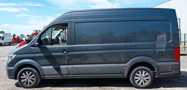 VOLKSWAGEN CRAFTER GRIS GY-384-AX